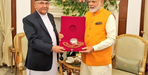 मोदीलाई प्रधानमन्त्री ओलीले दिए रुद्राक्ष उपहार, यस्तो भयाे सहमति