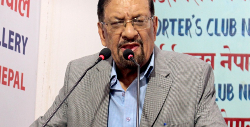 ओली सरकार विरुद्ध डा. महत यसरी खनिए