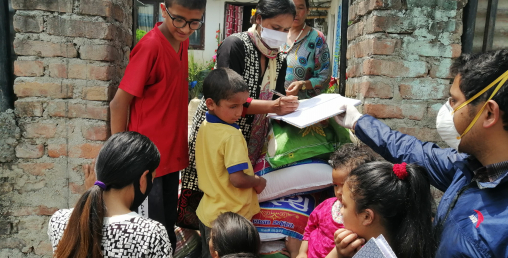 तारकेश्वरका जागरुक युवाहरुले गरे राहत वितरण