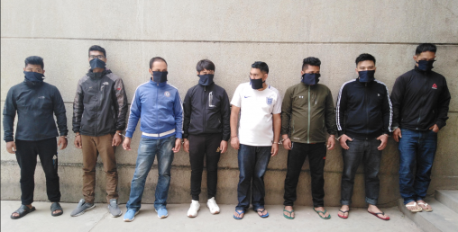 दुई थान पेस्तोल सहित लुटपाटमा संलग्न ८ जना पक्राउ