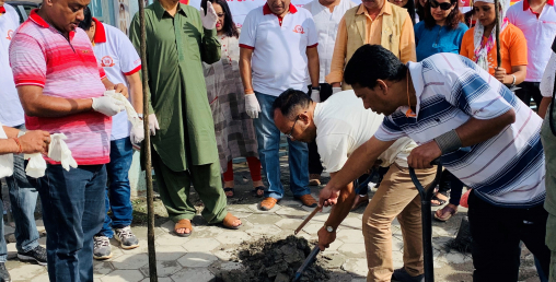 महालक्ष्मी विकास बैंकद्वारा वृक्षारोपण कार्यक्रम
