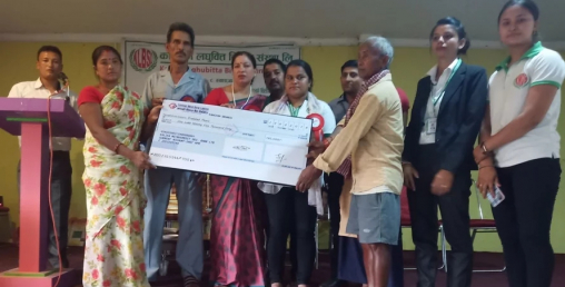कालिका लघुवित्तद्वारा सदस्य परिवारलाई बीमा रकम हस्तान्तरण
