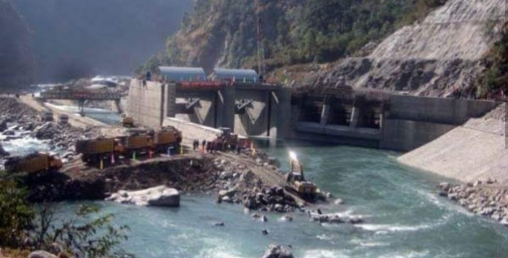 अरुण तेस्रोको प्रवेश मार्ग बन्द