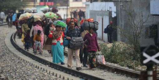 भारतमा सुतिरहेका मजदुरमाथि रेल कुद्धा १६ जनाको मृत्यु