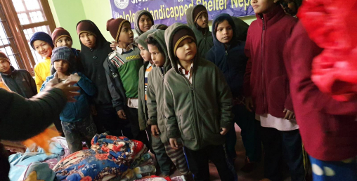 नेपाल बंगलादेश बैंकद्धारा अनाथ अपाङ्ग आश्रय नेपाललाई कम्बल हस्तान्तरण