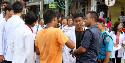 विप्लवका छोरा प्रकाश पक्राउ, कलेजमा विद्यार्थी र प्रहरीबीच झडप