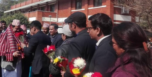 धितोपत्र बोर्डका अध्यक्ष ढुंगानाले गरे पदभार ग्रहण
