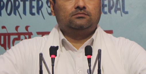 'नक्कली हस्ताक्षर गरेर बैंकले सम्पत्ति खान खोज्यो'