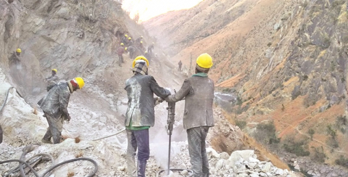 कर्णाली करिडोर : जोखिम मोलेर खोलिँदै ट्रयाक