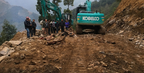 नेपाल-चीन सडक : तीन सातामा तीन किलोमिटर