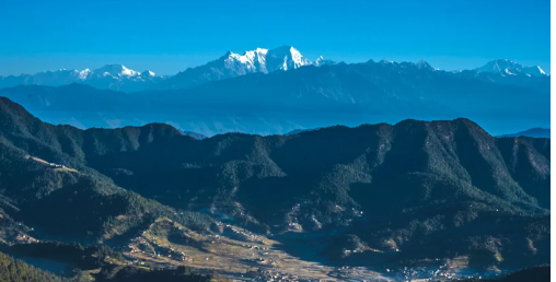 एभरेस्ट रिसोर्टमा ८ पर्यटक बेहोस भेटिए