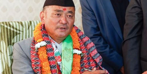 टुटल र पठाओलाई कारबाही नगर्न यातायातमन्त्रीकाे निर्देशन