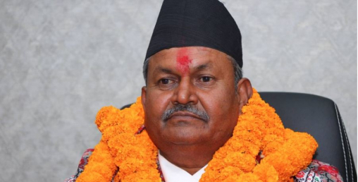 कामचोर प्रवृत्ति नदेखाउन कर्मचारीलाई श्रम मन्त्रीको निर्देशन