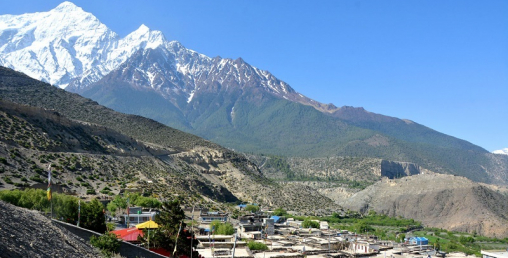 मनै लोभ्याउने मुस्ताङको ठिनी गाउँ