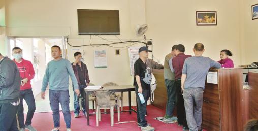 भिसा अवधि थप्नेको भीड