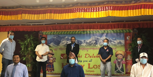 टेक्ससमा कोरोना महामारीको बीचमा युएनएको निर्वाचन मुखावरण लगाएर सम्पन्न
