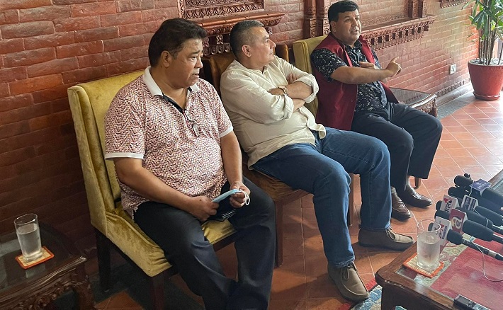 सरकारका कारण स्वास्थ्य बीमा कार्यक्रम स्थगन भयोः निजी मेडिकल कलेज सञ्चालक