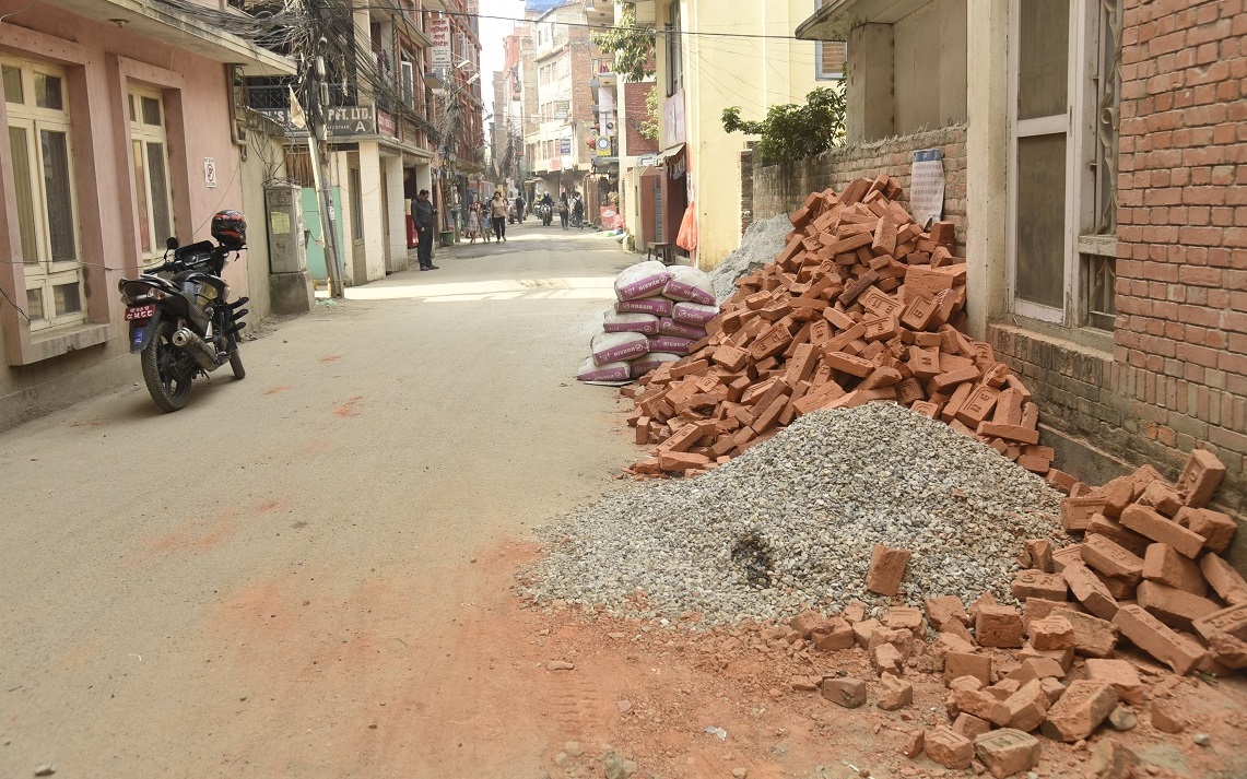 अनधिकृत काम गर्नेलाई नगर प्रहरी बलबाट जरिवाना
