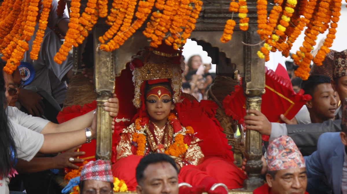 इन्द्रजात्रामा देखिएको रौनक (फटोफिचर)