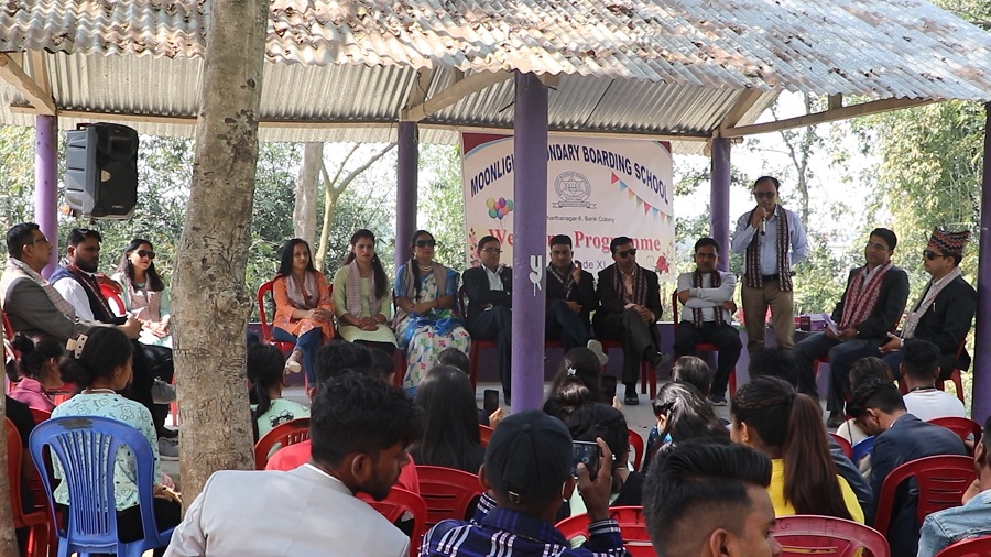 भैरहवाको विद्यालय सामान्य अबस्थामा फर्कदै, मुनलाइट आवासीय माध्यामिकको वनभोज
