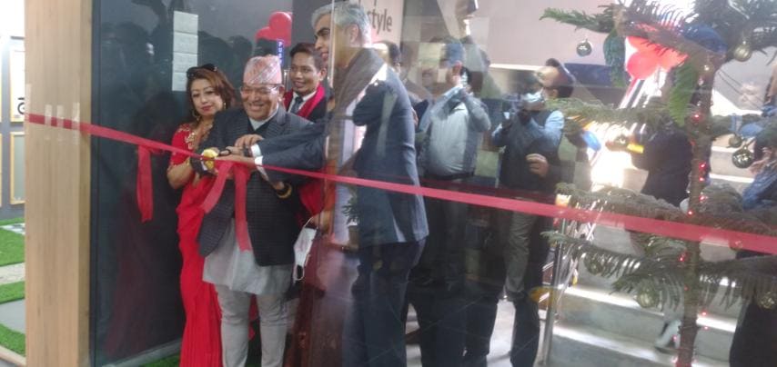 बज्र एण्ड बज्राचार्य इन्टरप्राइजेजको ‘सोमानी ग्रान्डे’ शोरुम उद्घाटन