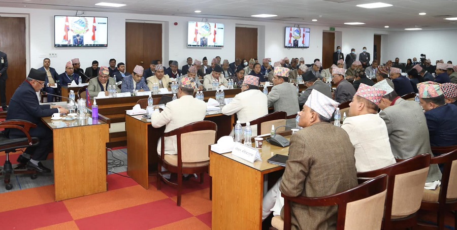 प्रधानमन्त्री दाहालद्वारा सचिवहरुलाई तीस बुँदे निर्देशन