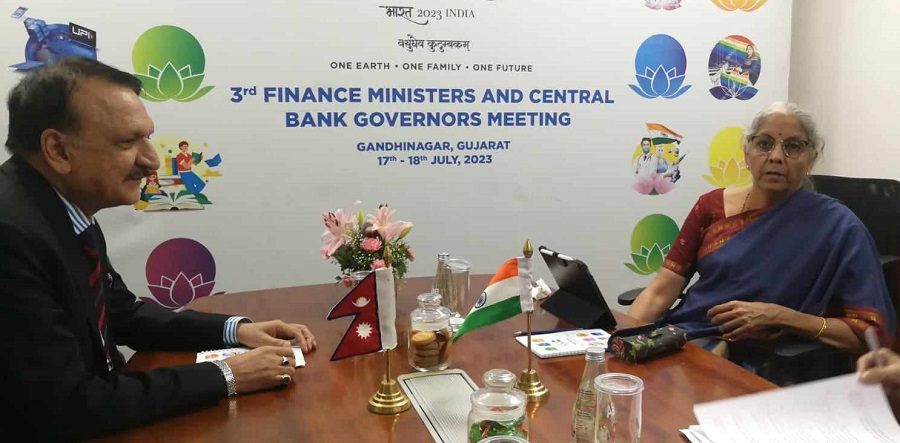 नेपाल र भारतका अर्थमन्त्रीबीच भेटवार्ता, परियोजनाका समस्या समाधान गर्न जोड