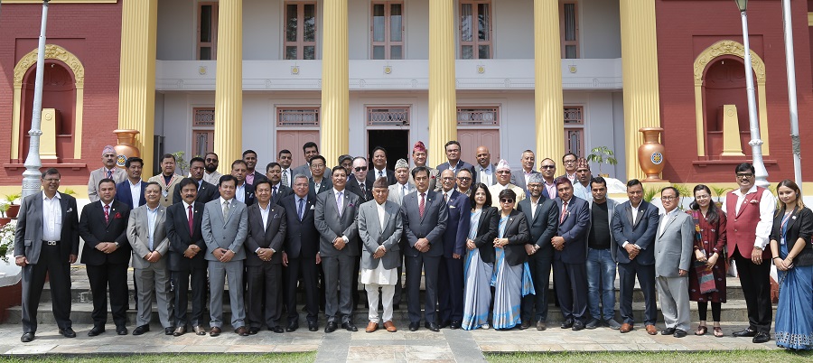 चेम्बर पदाधिकारीसंग राष्ट्रपतिले भने, ‘पछिल्लो आर्थिक अवस्थाबारे चिन्तित छु’