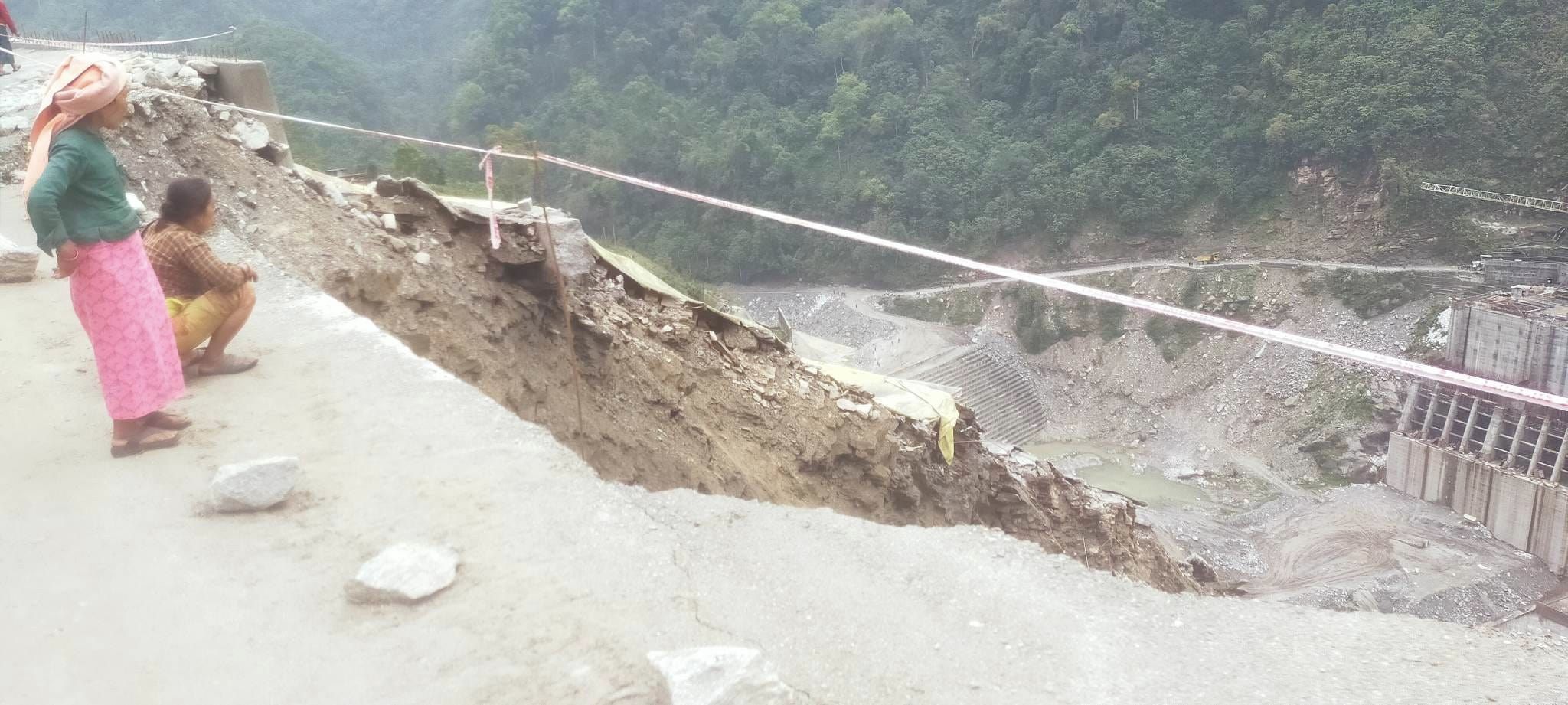जोखिममा रहेको अरुण तेस्रोको बाँध निर्माणस्थल अनुगमन