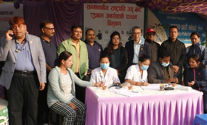 निशुल्क स्वास्थ्य परिक्षण शिविर, एक सय भन्दा बढी लाभान्वित