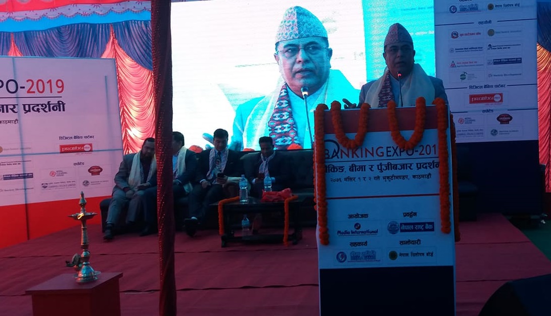‘घरघरमा पैसा पुगिसक्यो, उपयोग किन नगरेको ?’