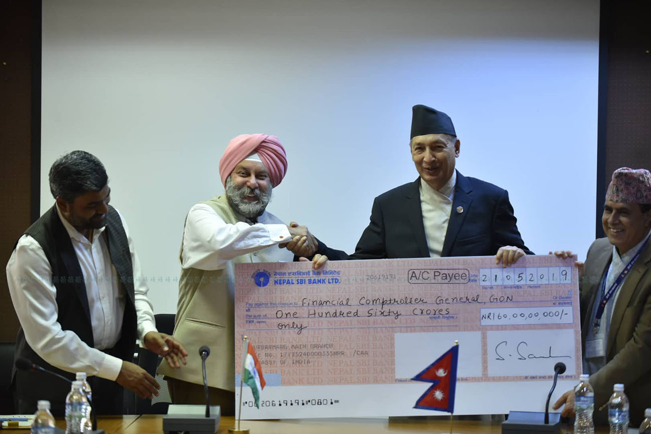 पुनर्निर्माणका लागि बाचा गरेकाे १ अर्ब ६० करोड दियो भारतले