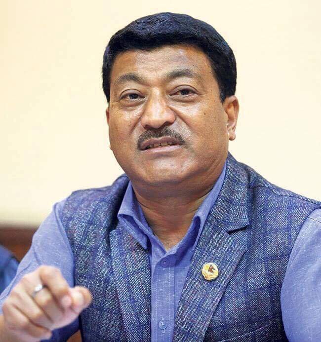अवस्था बुझ्न राज्यमन्त्री मानन्धर सडकमा