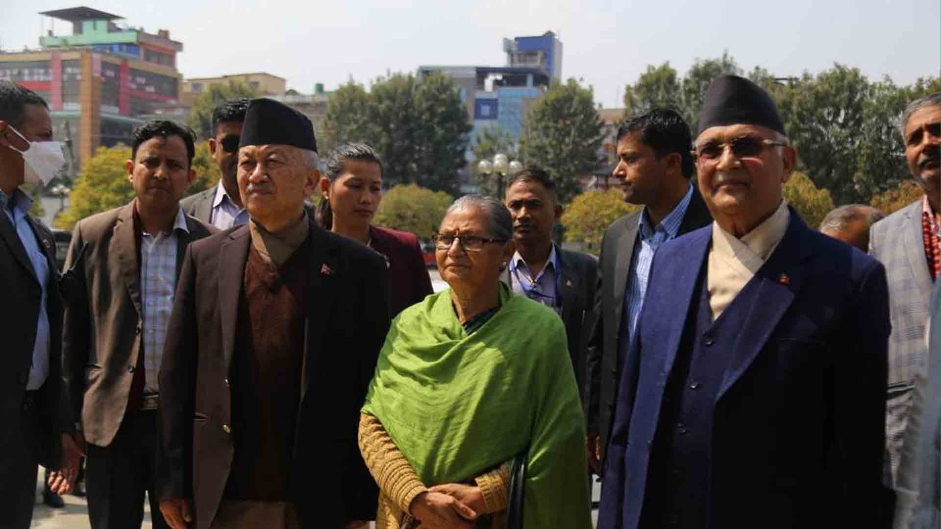 उपराष्ट्रपतिमा अष्टलक्ष्मीले गरिन् उम्मेदवारी दर्ता