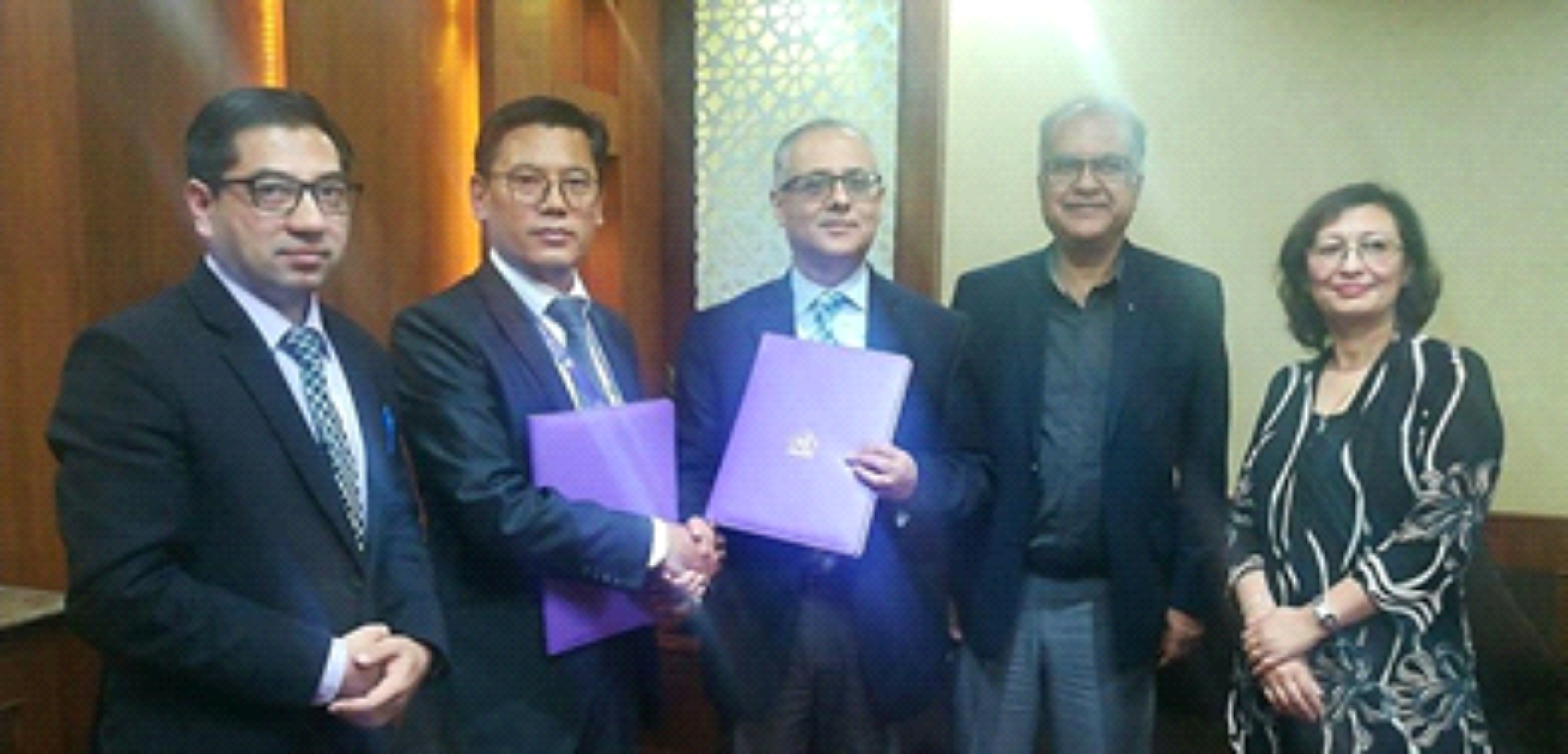 सिभिल बैंक लिमिटेड र लिडरशिप एकेडेमी नेपालबीच सम्झौता