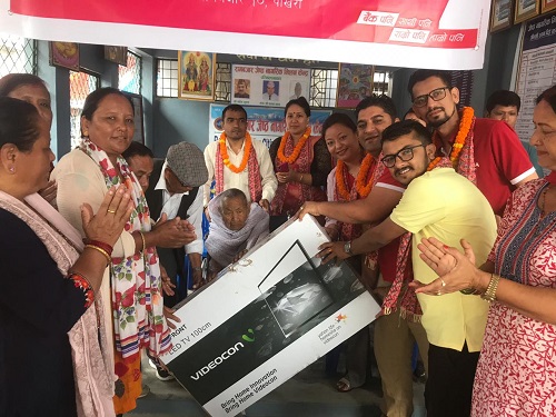 एन आई सी एशिया बैंकद्वारा एलईडी टि.भी सहयोग