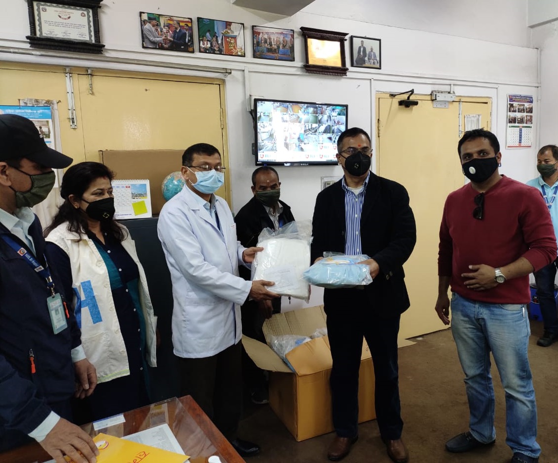 सनराइज बैंकले शुरु गर्यो सातै प्रदेशमा पीपीई वितरण