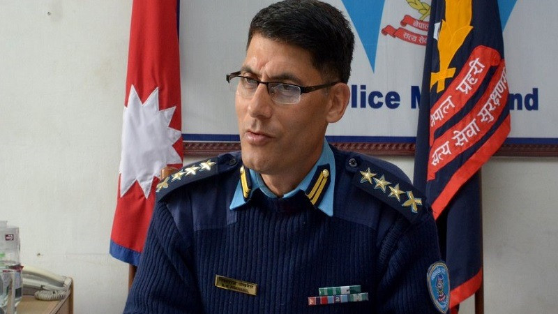 प्रहरी अधिकृतले जवानको मेसमा खानुपर्ने, हप्ताको १ दिन अनिवार्य जवानको ब्यारेकमा सुत्नुपर्ने