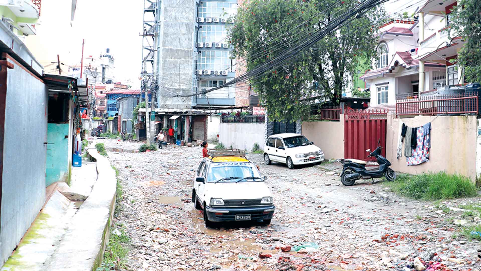 भूमाफियाको धन्दा, पहिले बालुवा बेचेर पछि खोलै बिक्री