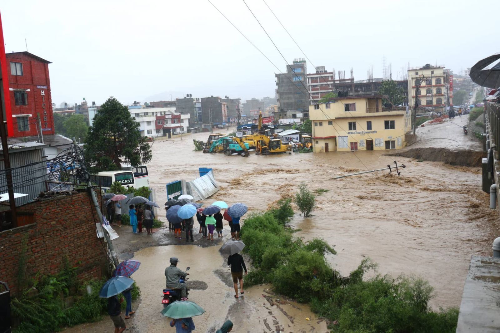 विपदबाट हुने क्षति रोक्न ‘हाइ अलर्ट’, तीन दिनसम्मै यो क्रम जारी