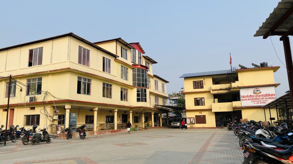 सुकुम्बासी हटाएका ठाउँमा भूमाफियाले महल ठड्याएको भन्दै आपत्ति