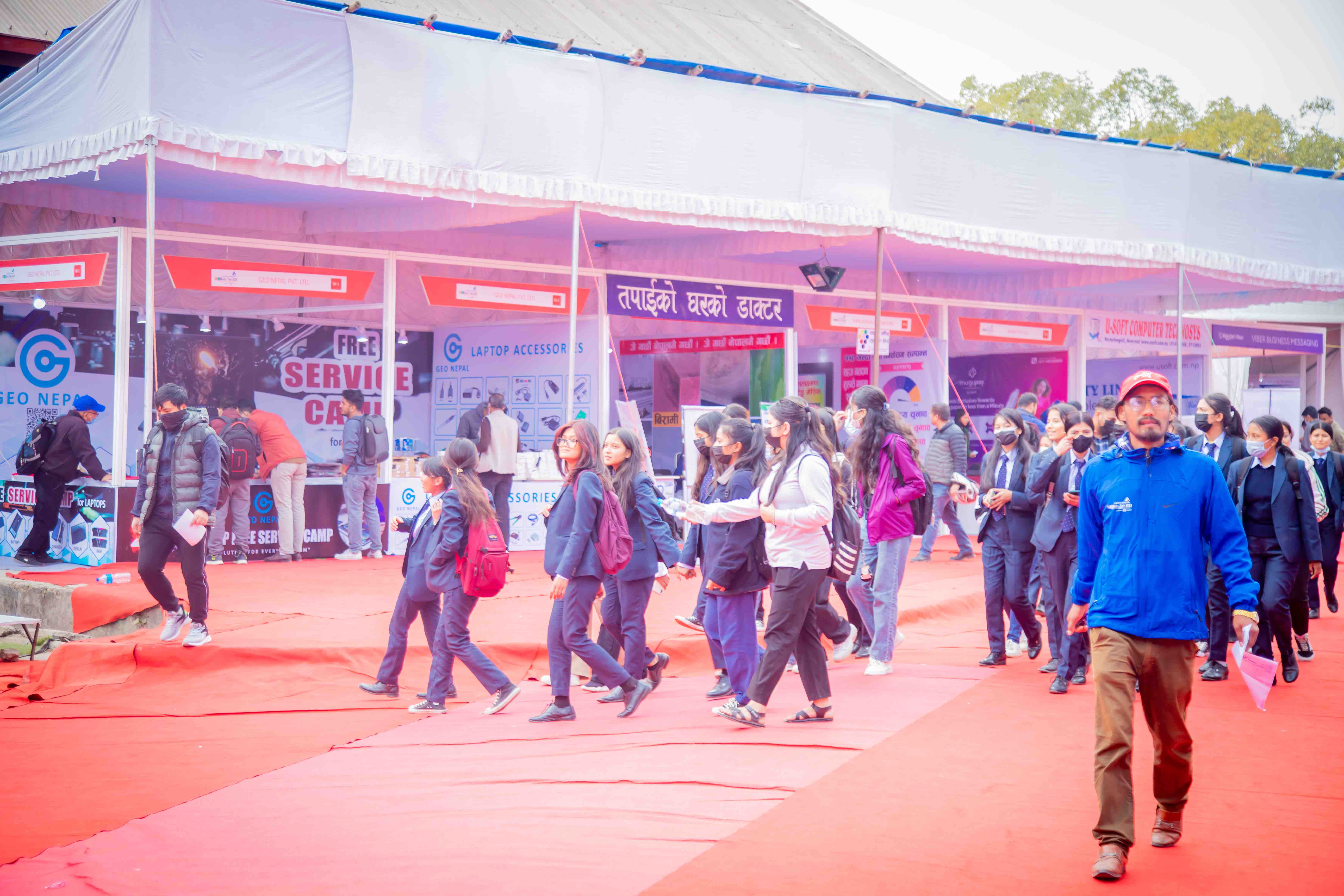 क्यान इन्फोटेकको दोस्रो दिन, अफर स्टलमा अवलोकनकर्ताको भीड
