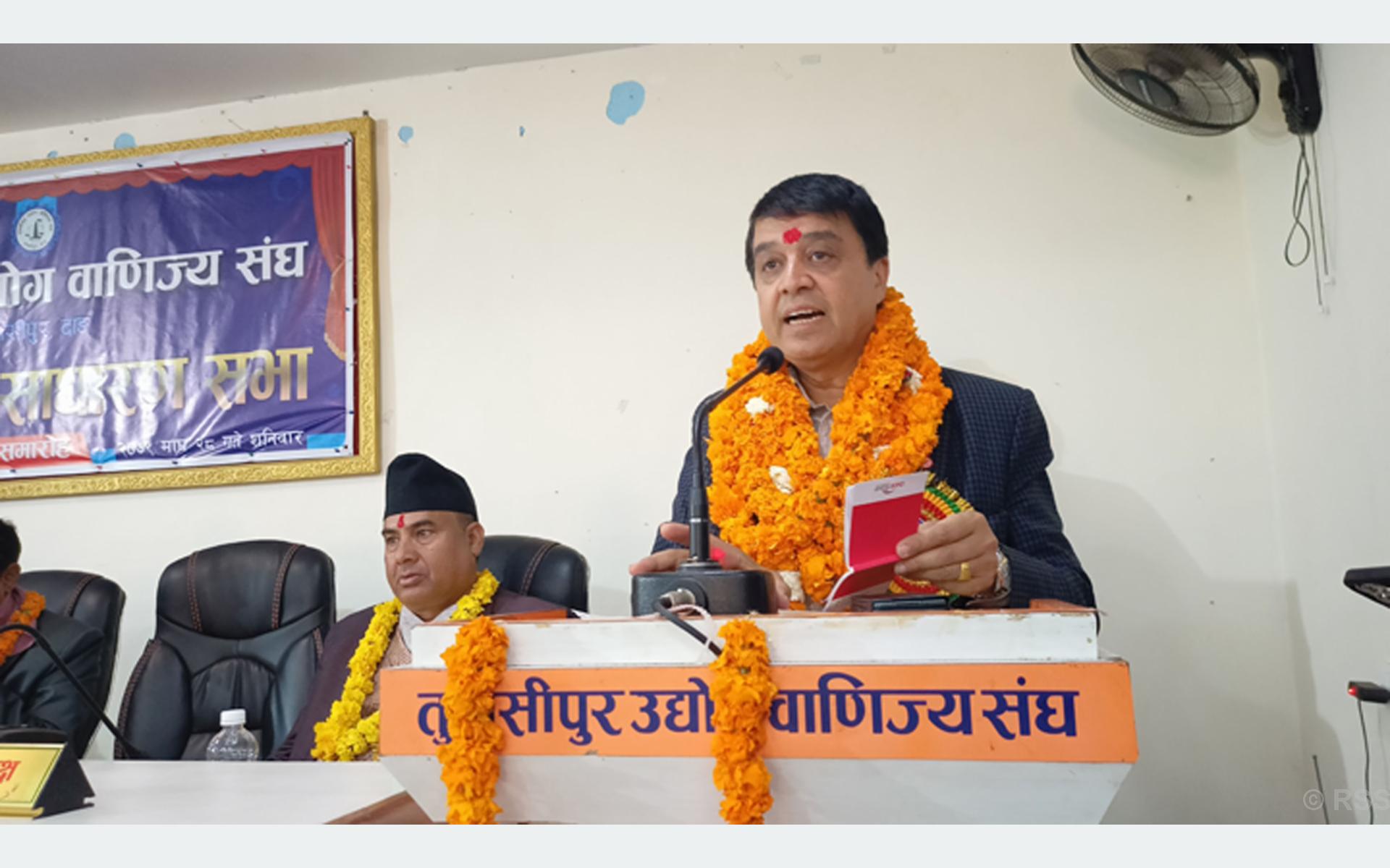 निजी क्षेत्रका समस्या नियमनकारी निकायसामु पुर्‍याउँछौँ  : वरिष्ठ उपाध्याक्ष ढकाल
