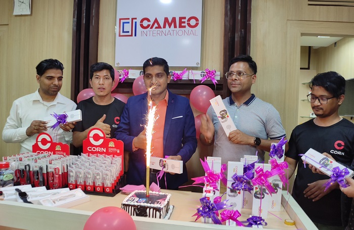 ब्लूटूथ कलिङ्ग फिचर भएको कर्न सीडब्लु ७० स्मार्टवाच नेपाली बजारमा
