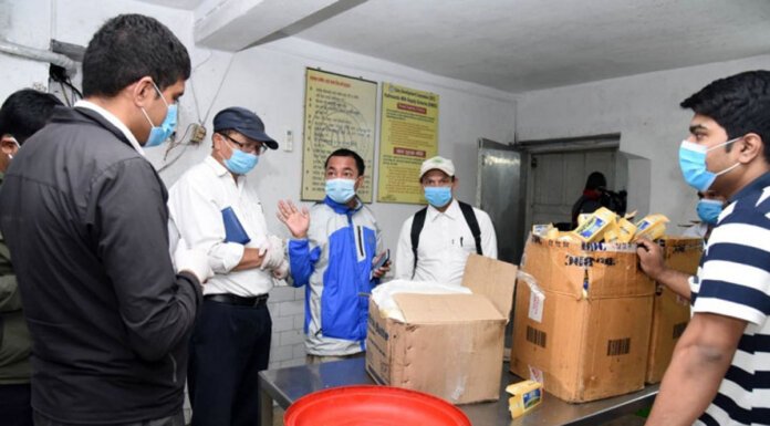 सरकारी संस्थानबाटै अखाद्य वस्तु बिक्री
