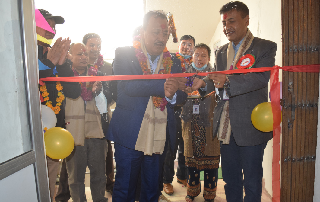 एशियन लाईफ शाखा दैलेखमा