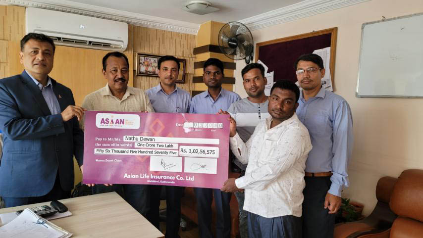 एशियन लाईफ इन्स्योरेन्सले गर्यो एक करोड दुई लाख मृत्यु दाबी भुक्तानी