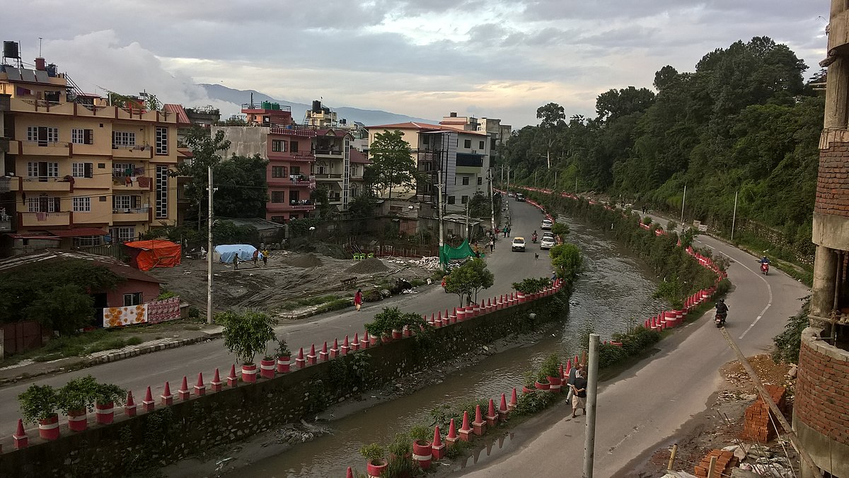 फूलैफूलले सजियो धोबी खोला कोरिडोर