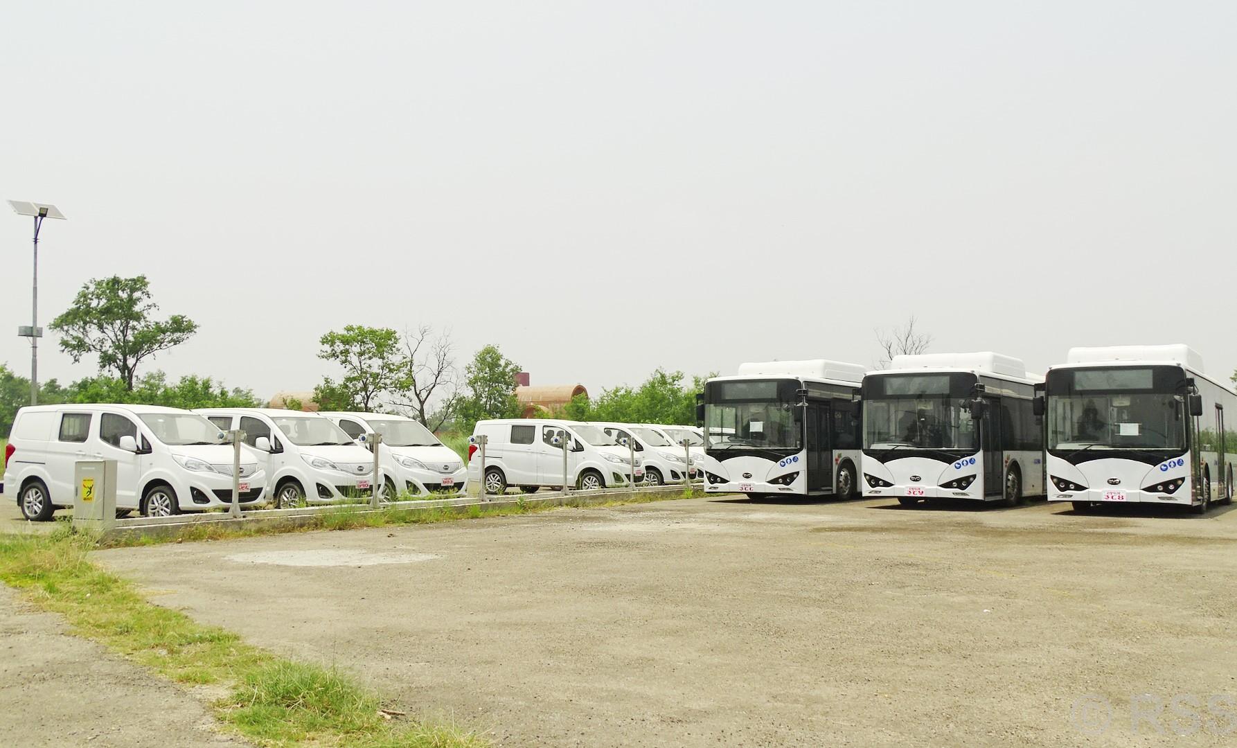 १३ करोडका विद्युतीय गाडी दुई वर्षदेखि अलपत्र
