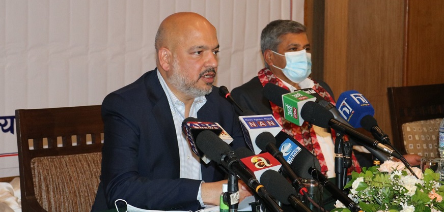 उपभोक्ताले उधारो खाएका छैनन् , बैंकले कर्जा दिएको छ भने पैसा कहाँ गयो ? : गभर्नर